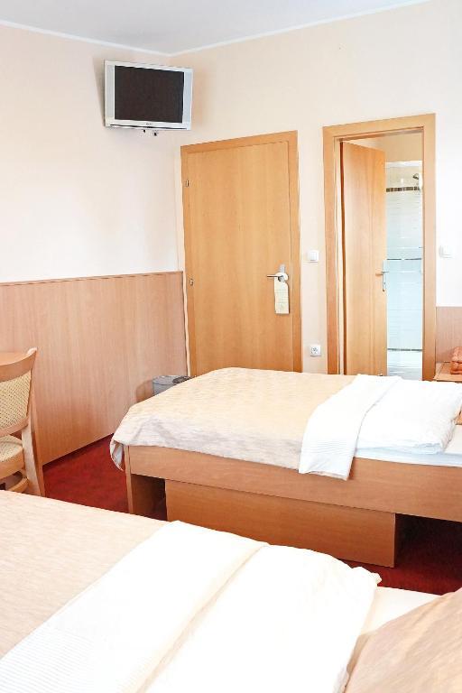 Guest House Pri Gondoli Marburgo Esterno foto