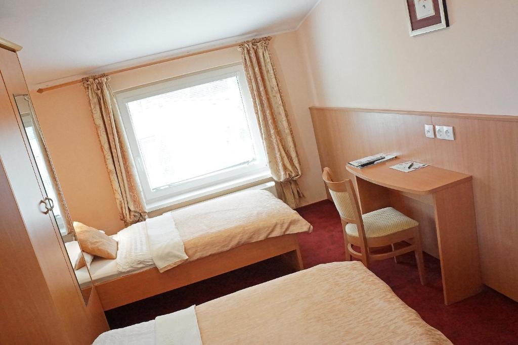Guest House Pri Gondoli Marburgo Esterno foto