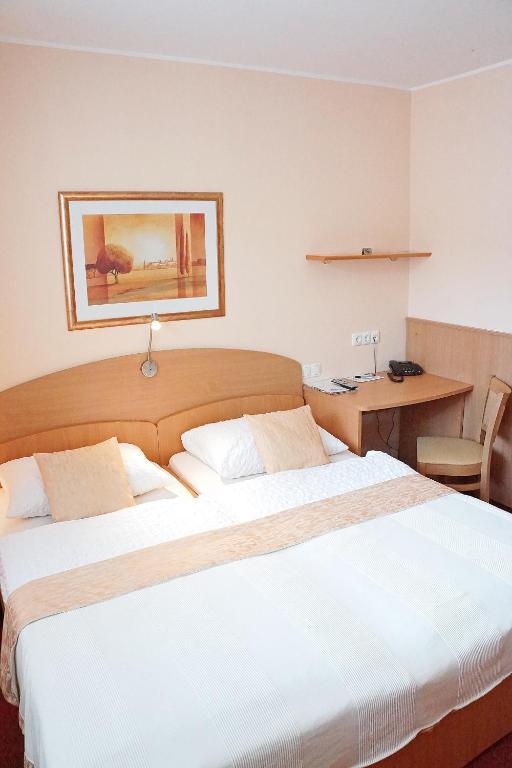 Guest House Pri Gondoli Marburgo Esterno foto